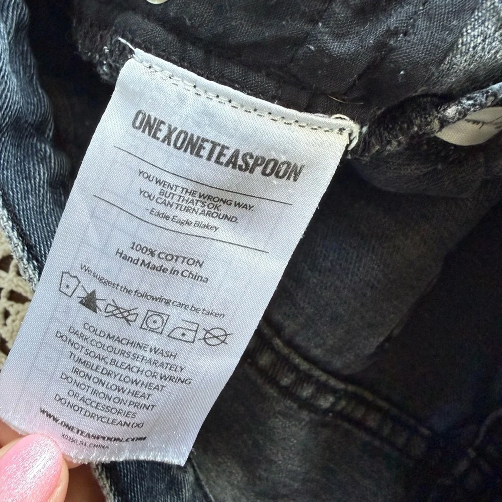 One Teaspoon x Free People Denim Shorts Faded Black Cuff Hem Size 28